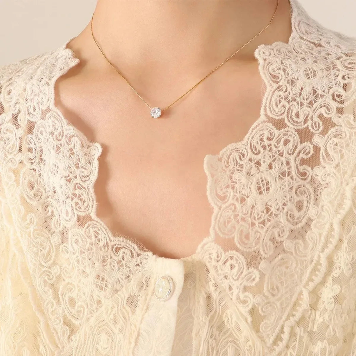 Rose Des Vents Necklace