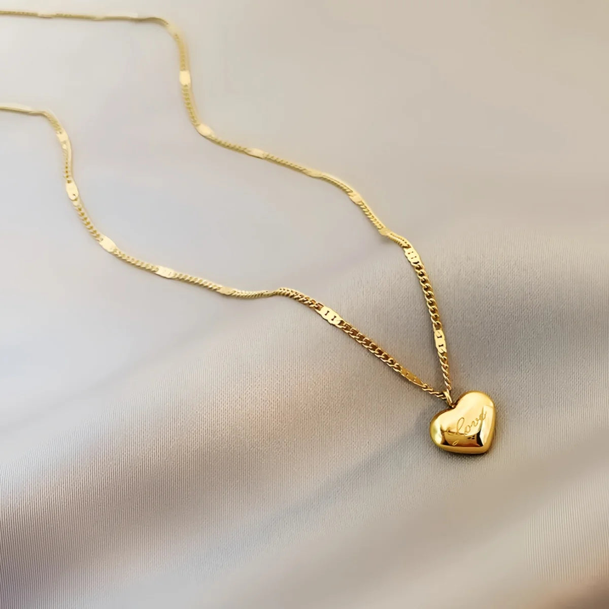 Gold Pendant Necklace